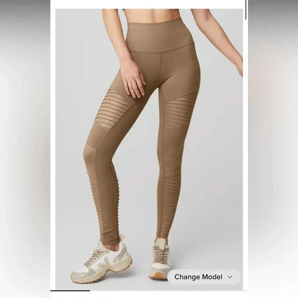 Alo high Waist Moto Leggings, size small